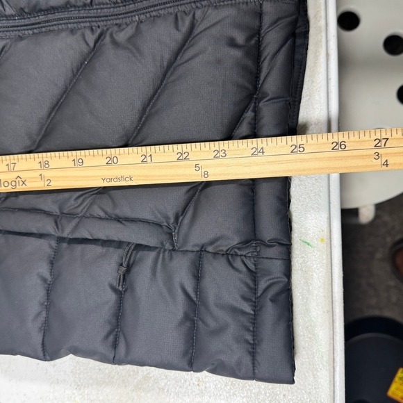 The North Face Women's 550 Down Puffer Vest Black Size Medium - Picture 15 of 16